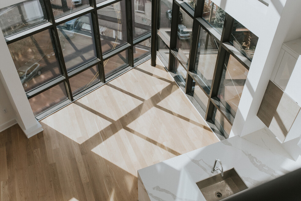 LOFTS ON BOULEVARD EAST